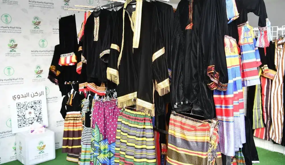 شوف روعة الأزياء الجازانية التي تحكي تراث الوطن