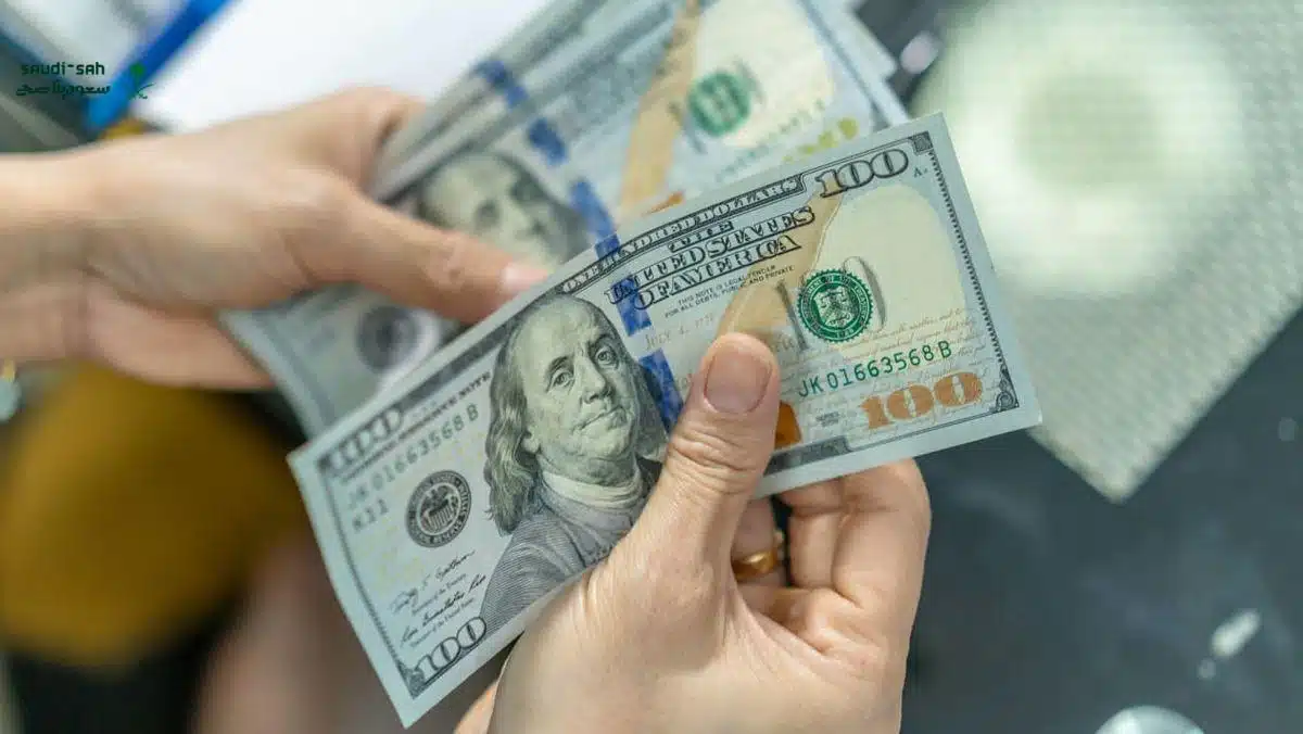 تعرف الان علي سعر الدولار مقابل الريال اليوم 15 نوفمبر